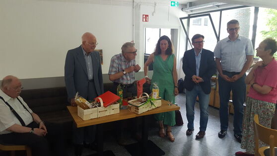 Von links nach rechts: Dieter Schmidt, Hermann Schmidt, Otto Belser, Dorothea Kliche-Behnke, Martin Rosemann, Andreas We