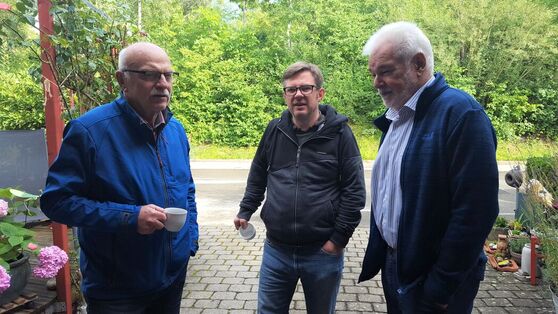 Rosemann mit den Gastgebern